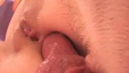 Сладенькая малышка классно размяла попец конским членом